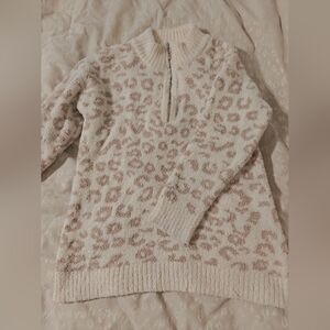 Pullover quarter zip